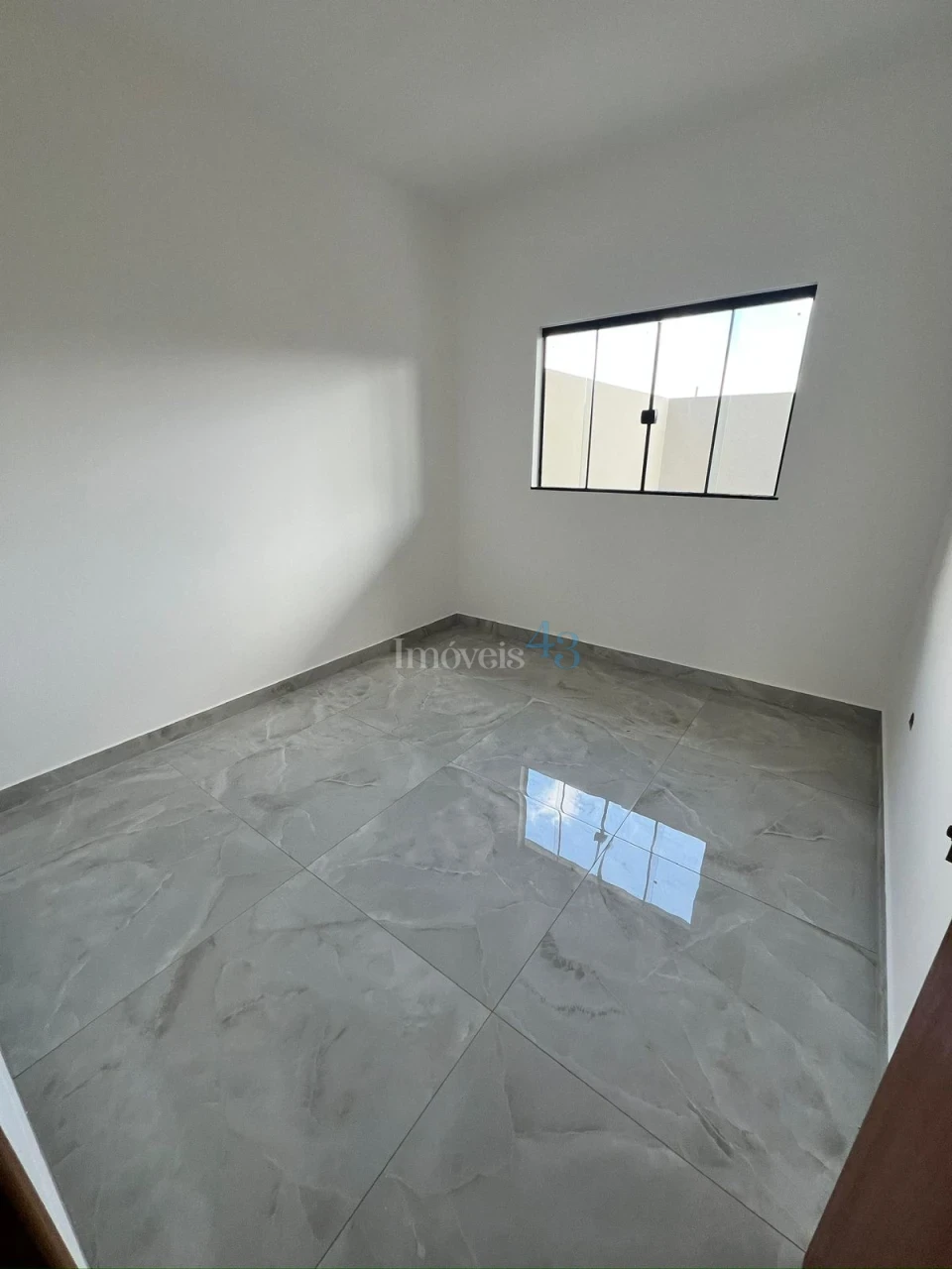 Imagens do imóveis CASA NOVA - JD. PARANÁ