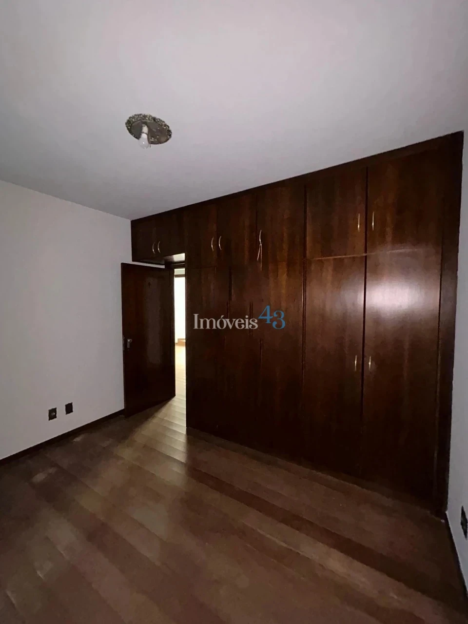 Imagens do imóveis CASA A VENDA - JD VILA RICA - CAMBE-PR