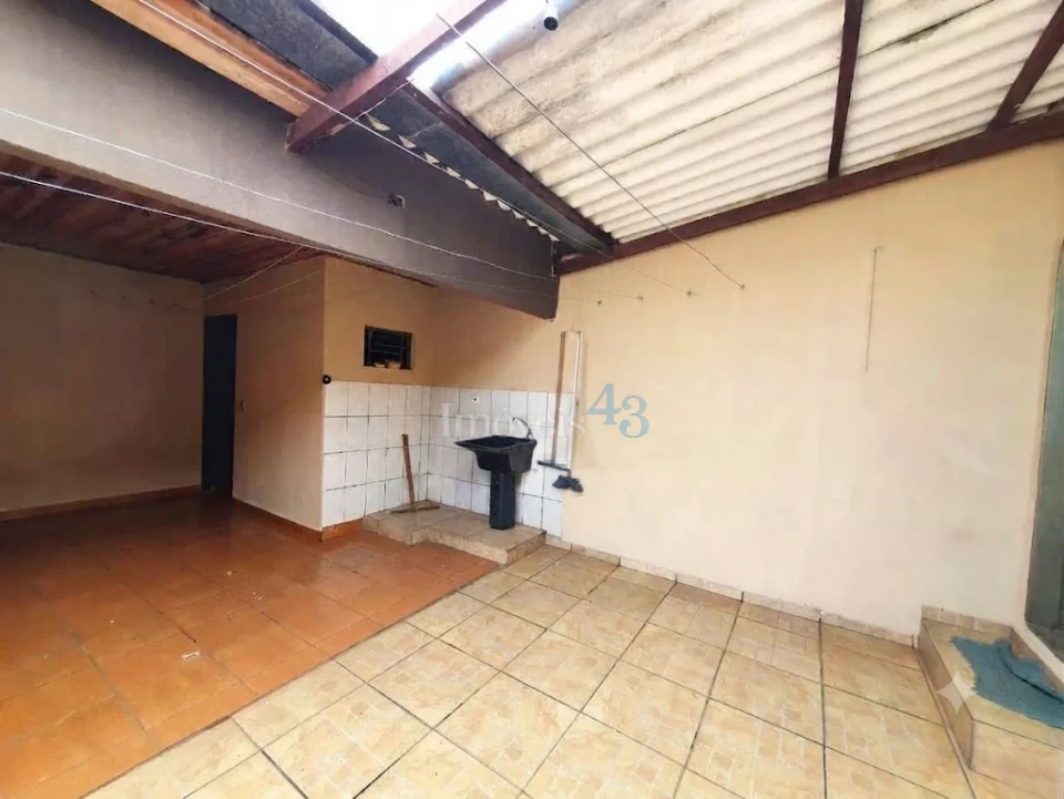 Imagens do imóveis CASA COM EDÍCULA - Conj. Hab. Jose Giordano
