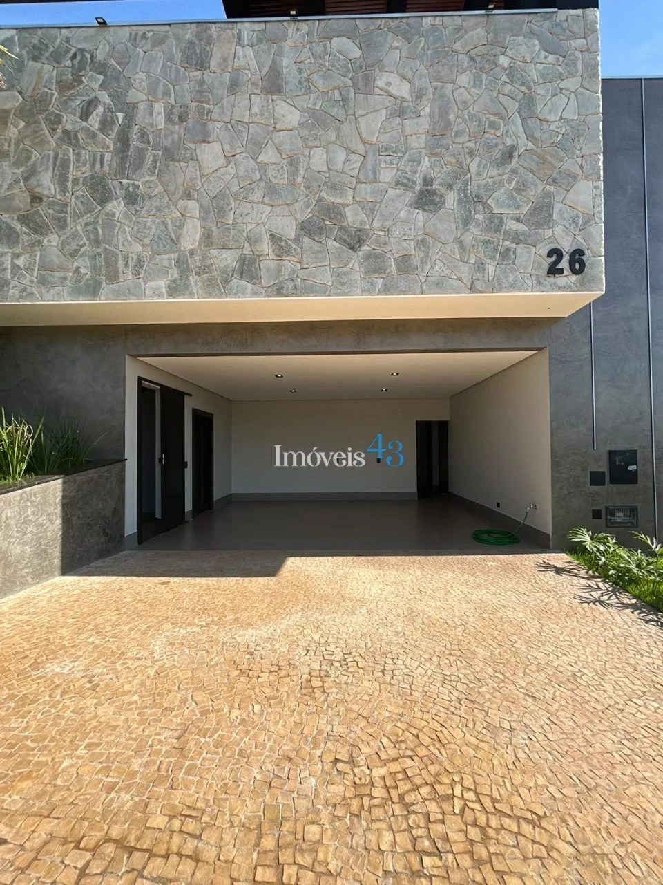 Imagens do imóveis CASA DE ALTO PADRÃO - ROYAL BOULEVARD RESIDENCE