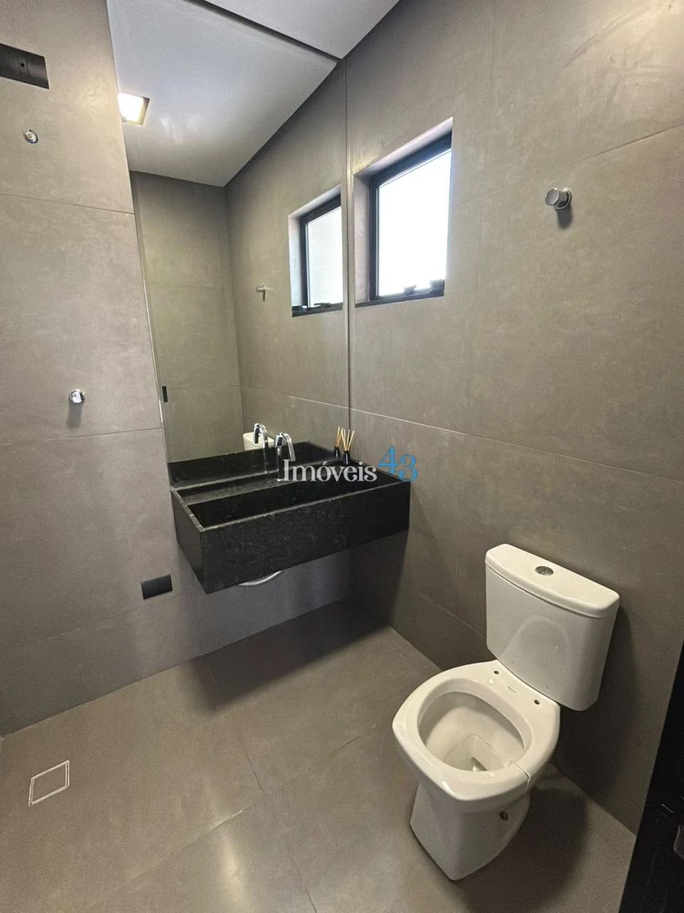 Imagens do imóveis CASA DE ALTO PADRÃO - ROYAL BOULEVARD RESIDENCE