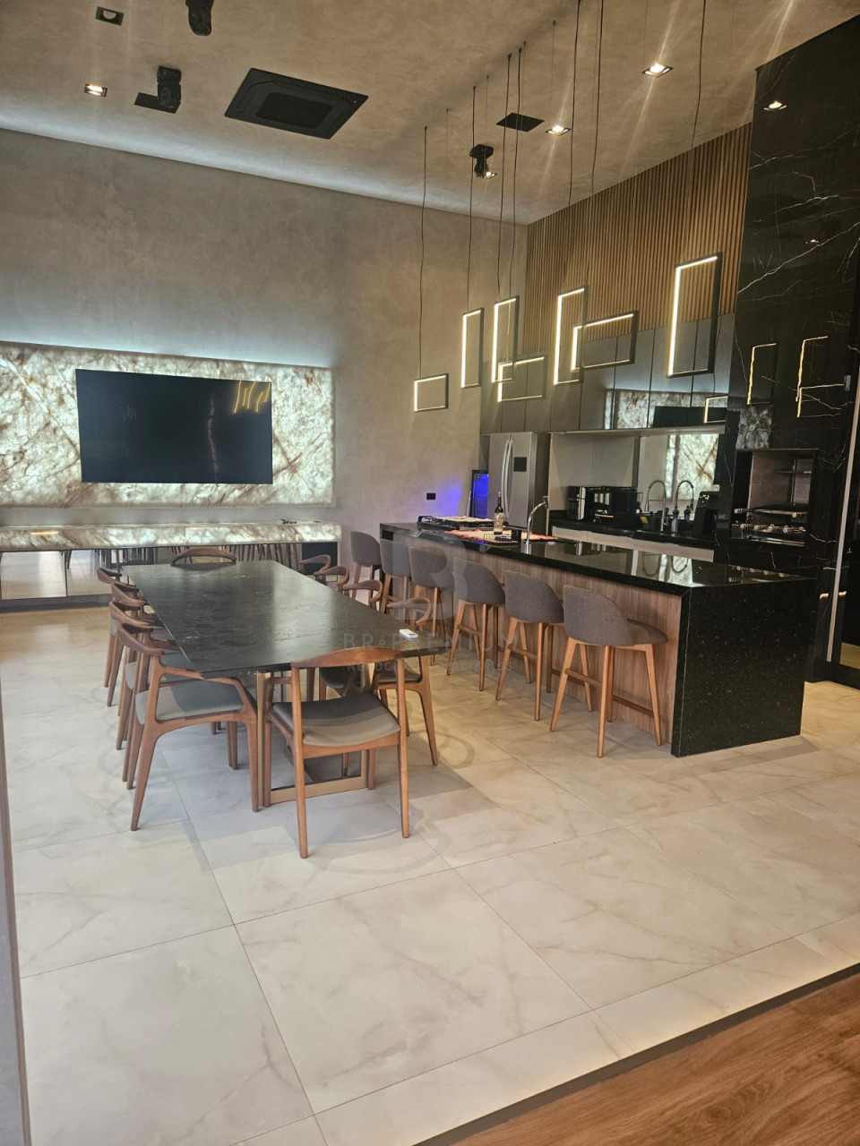 Imagens do imóveis Casa Em Condomínio À Venda Golf Ville Cambé