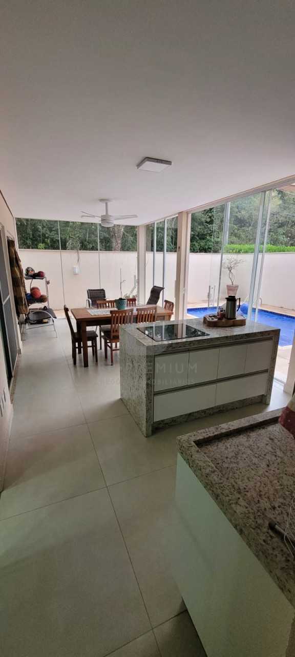 Imagens do imóveis ROYAL FOREST