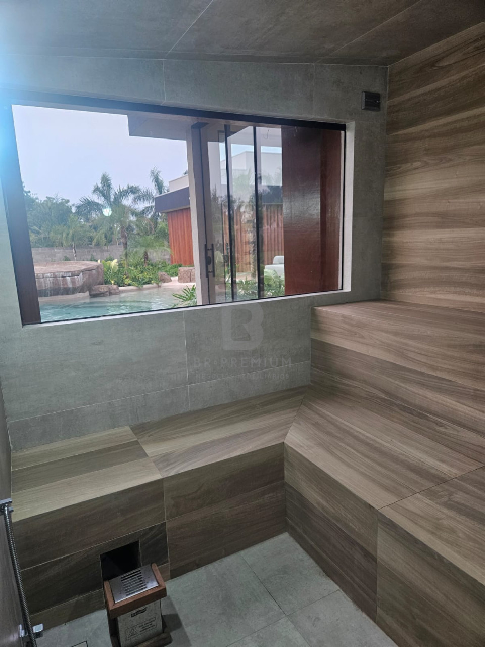 Imagens do imóveis Casa Em Condomínio À Venda Golf Ville Cambé