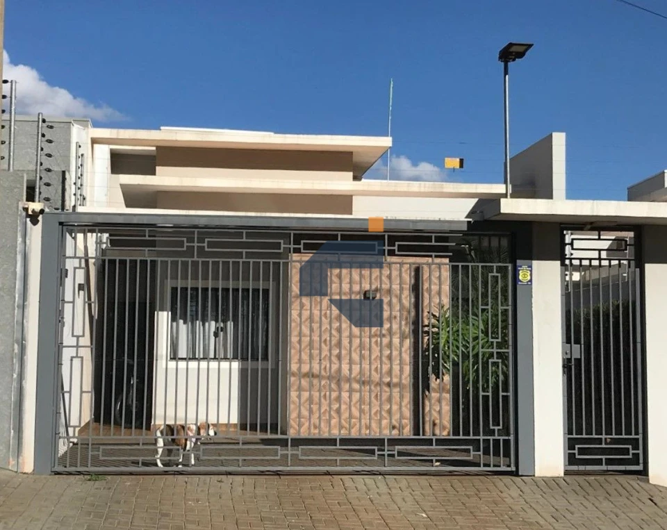 Casa com 2 suíte + 1 dormitório à venda, 90 m² por R$ 700.000 - Tropical III - Cascavel/PR