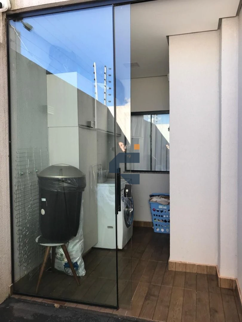 Casa com 2 suíte + 1 dormitório à venda, 90 m² por R$ 700.000 - Tropical III - Cascavel/PR