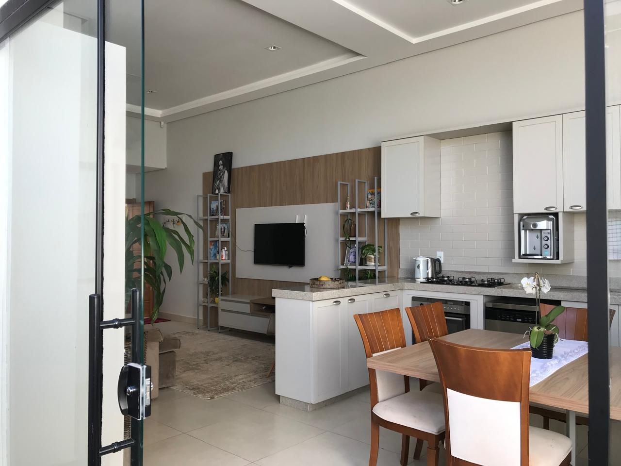 Imagens do imóveis Casa com 2 suíte + 1 dormitório à venda, 90 m² por R$ 700.000 - Tropical III - Cascavel/PR