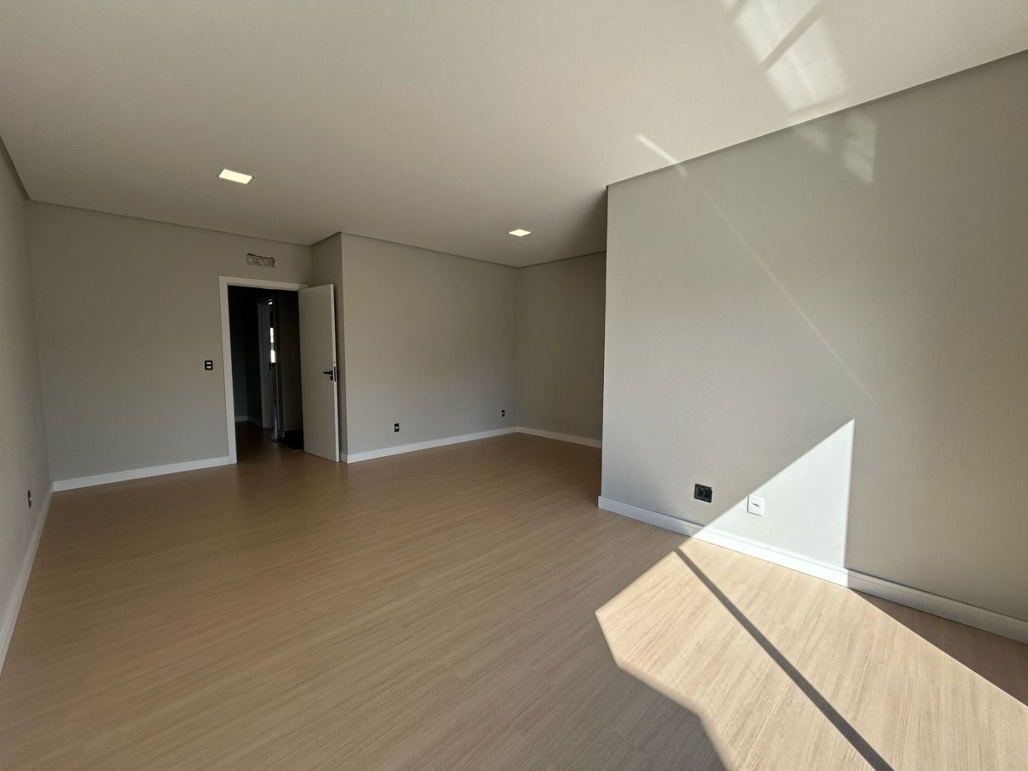 Sobrado com 3 dormitórios à venda, 160 m² por R$ 1.150.000,00 - Country - Cascavel/PR