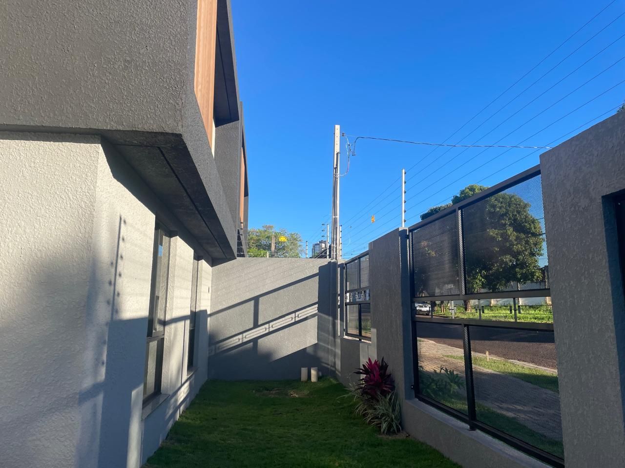 Imagens do imóveis Sobrado de esquina com 3 dormitórios à venda, 135 m² por R$ 950.639 - Cancelli - Cascavel/PR