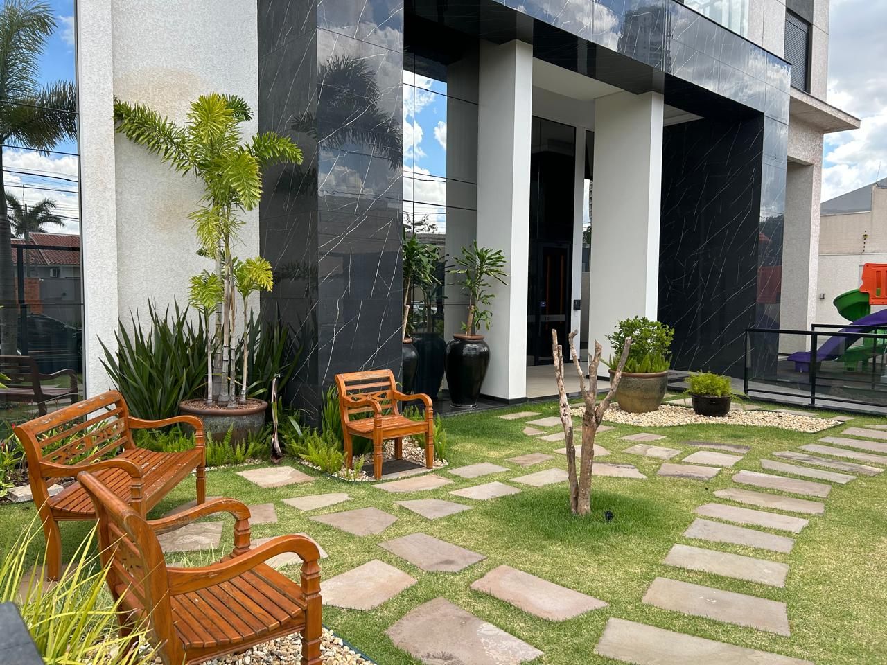 Imagens do imóveis APTO 301 DE FRENTE NO BH RESICENCE- PRONTO PARA MORAR (FACE NORTE) R$780.000,00