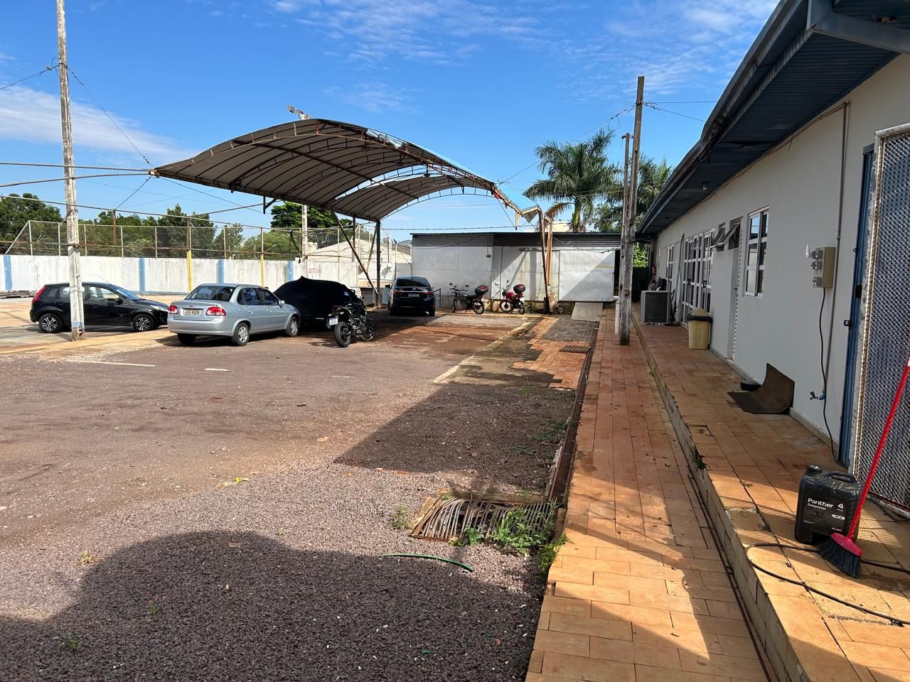 EXCELENTE TERRENO EM BAIRRO NOBRE DE CASCAVEL-COUNTRY COM 1600 M2