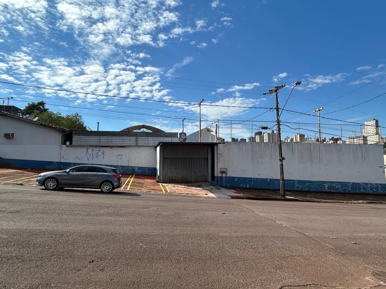 EXCELENTE TERRENO EM BAIRRO NOBRE DE CASCAVEL-COUNTRY COM 1600 M2