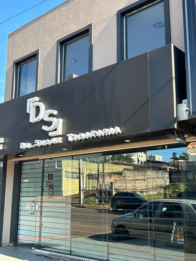 Imagens do imóveis Salas Comerciais em Região Valorizada e de Alto Fluxo – Cascavel, com mezanino e 112 m2.
