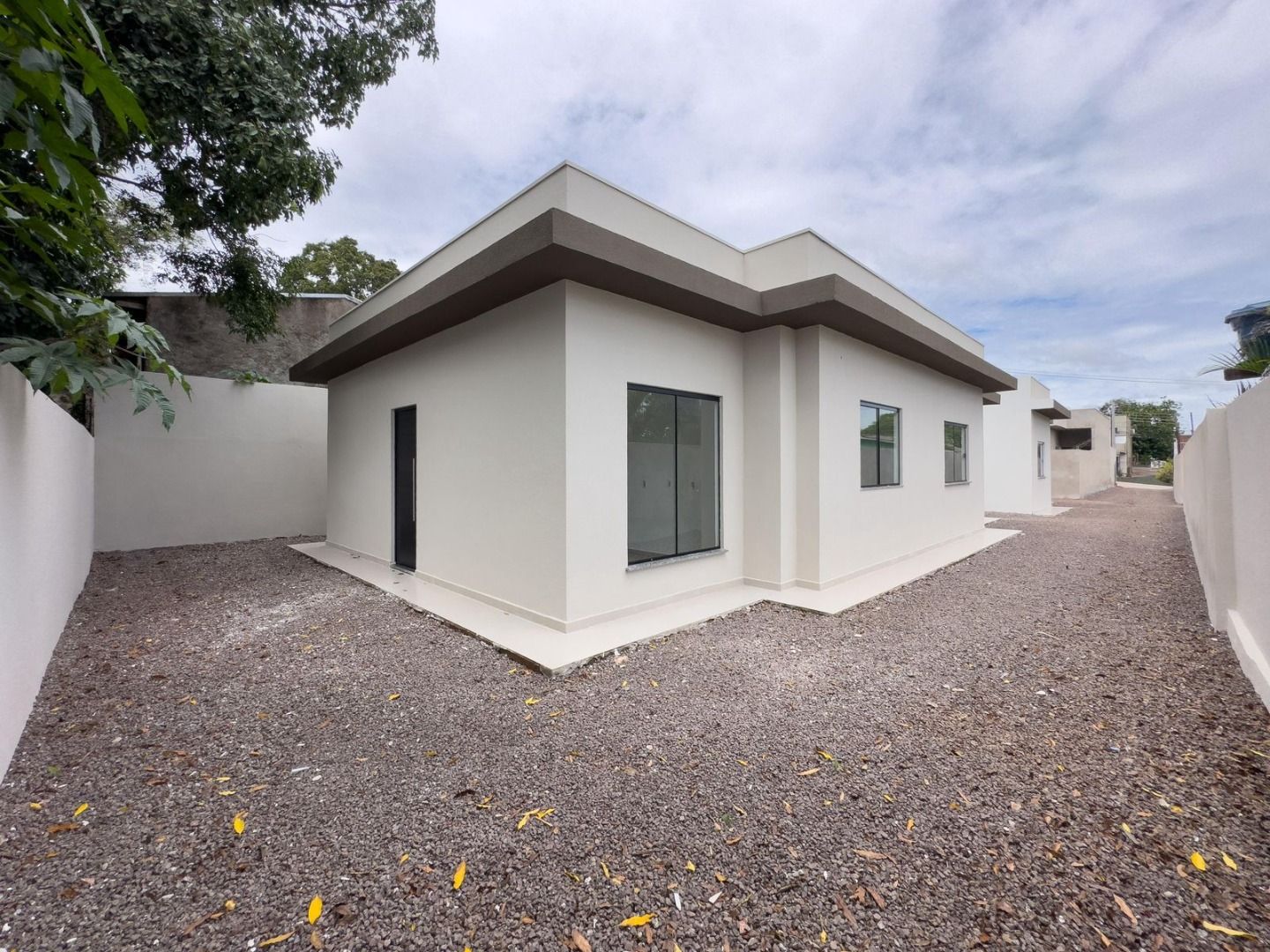 Imagens do imóveis Casas novas prontas para morar, 2 quartos no bairro Santa Felicidade, Condição especial para venda até Março R& 280.000,00.