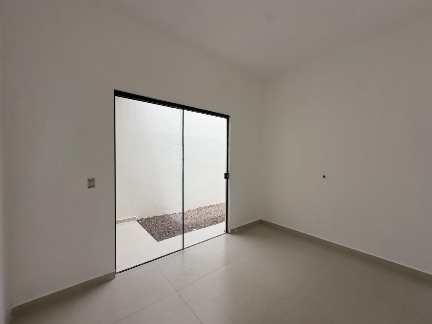 Imagens do imóveis Casas novas prontas para morar, 2 quartos no bairro Santa Felicidade, Condição especial para venda até Março R& 280.000,00.