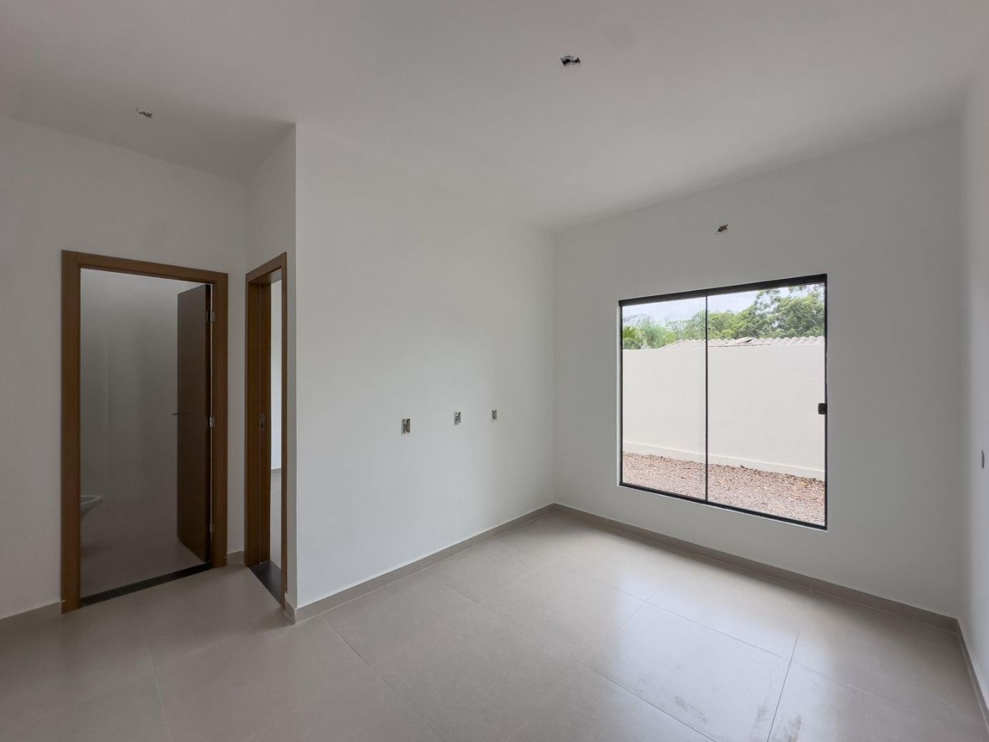 Imagens do imóveis Casas novas prontas para morar, 2 quartos no bairro Santa Felicidade, Condição especial para venda até Março R& 280.000,00.