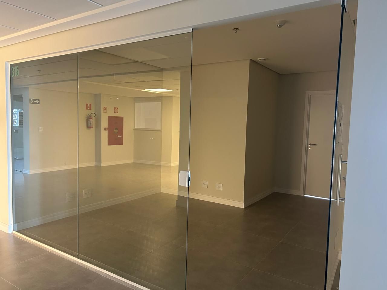 Imagens do imóveis SALA COMERCIAL DON MEDICAL CENTER, COM 41 M2, R$ 749.000,00