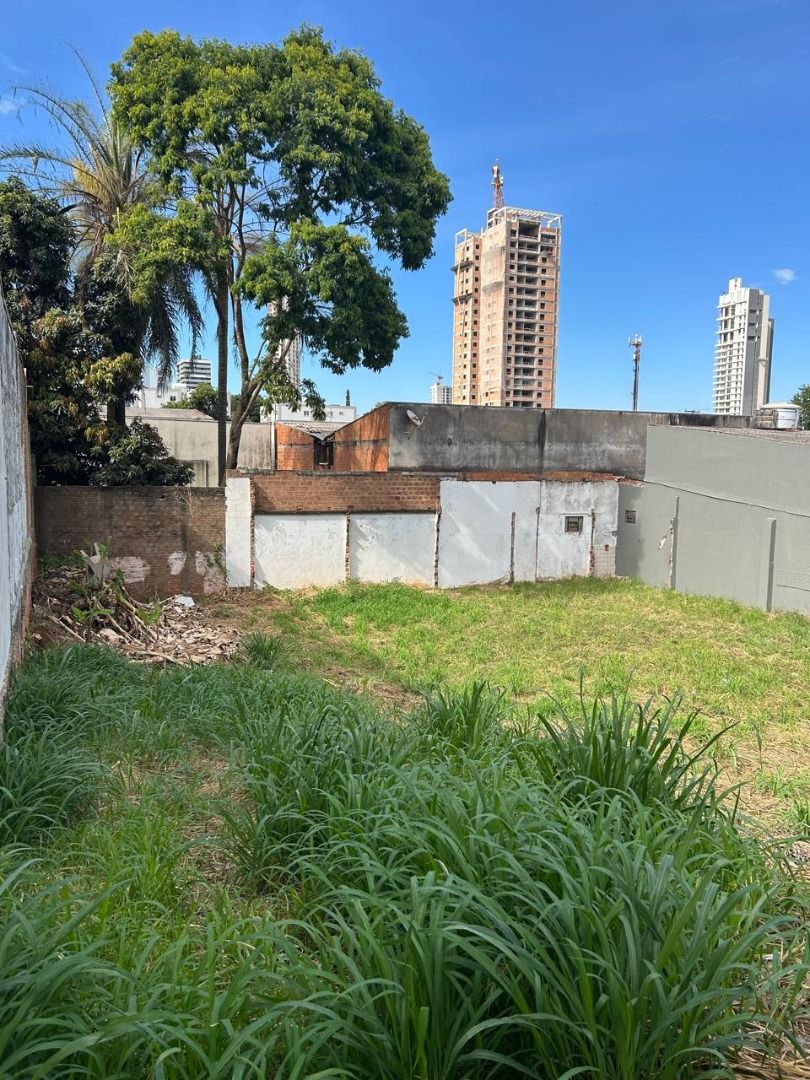 Imagens do imóveis EXCELENTE TERRENO COMERCIAL, NO CORACÃO DE CASCAVEL COM 500 M2, R$ 1.800.000,00