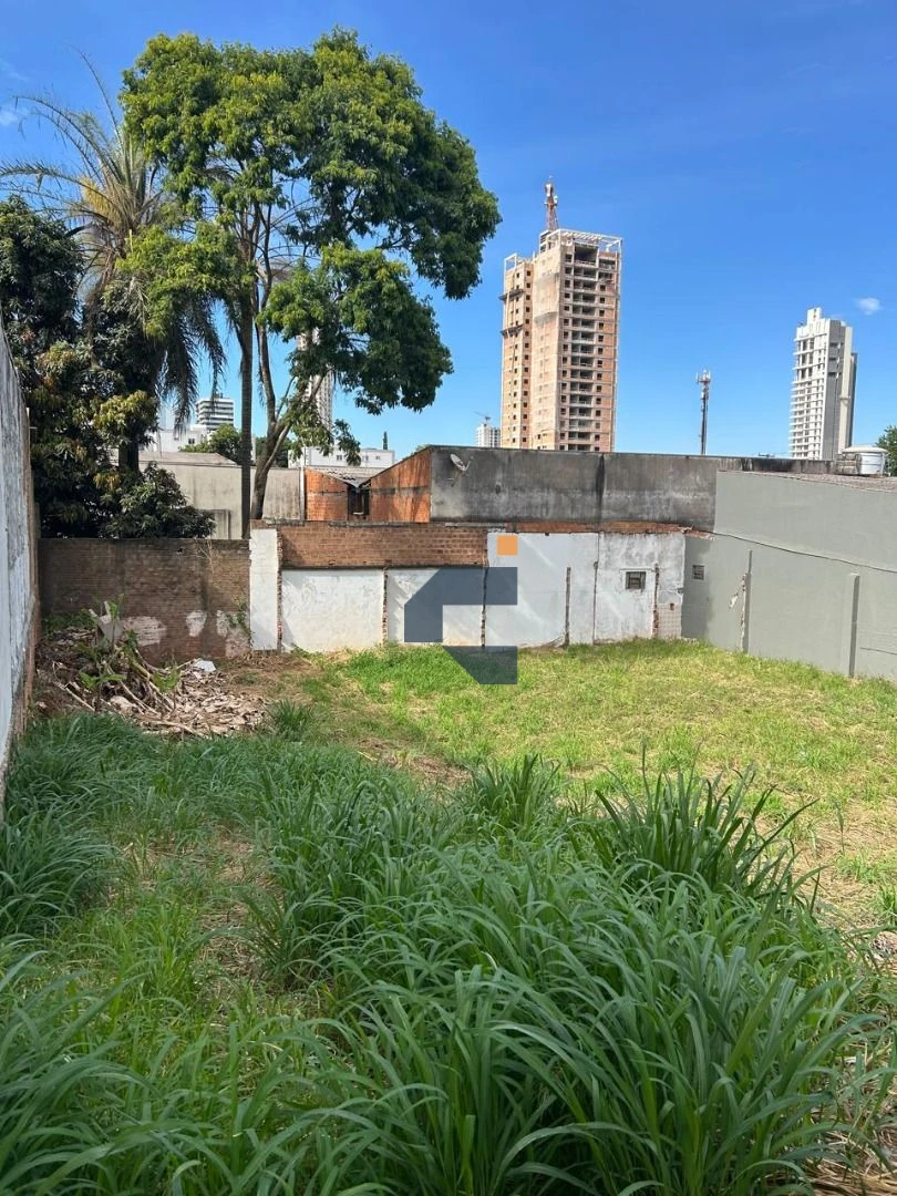 EXCELENTE TERRENO COMERCIAL, NO CORACÃO DE CASCAVEL COM 500 M2, R$ 1.800.000,00