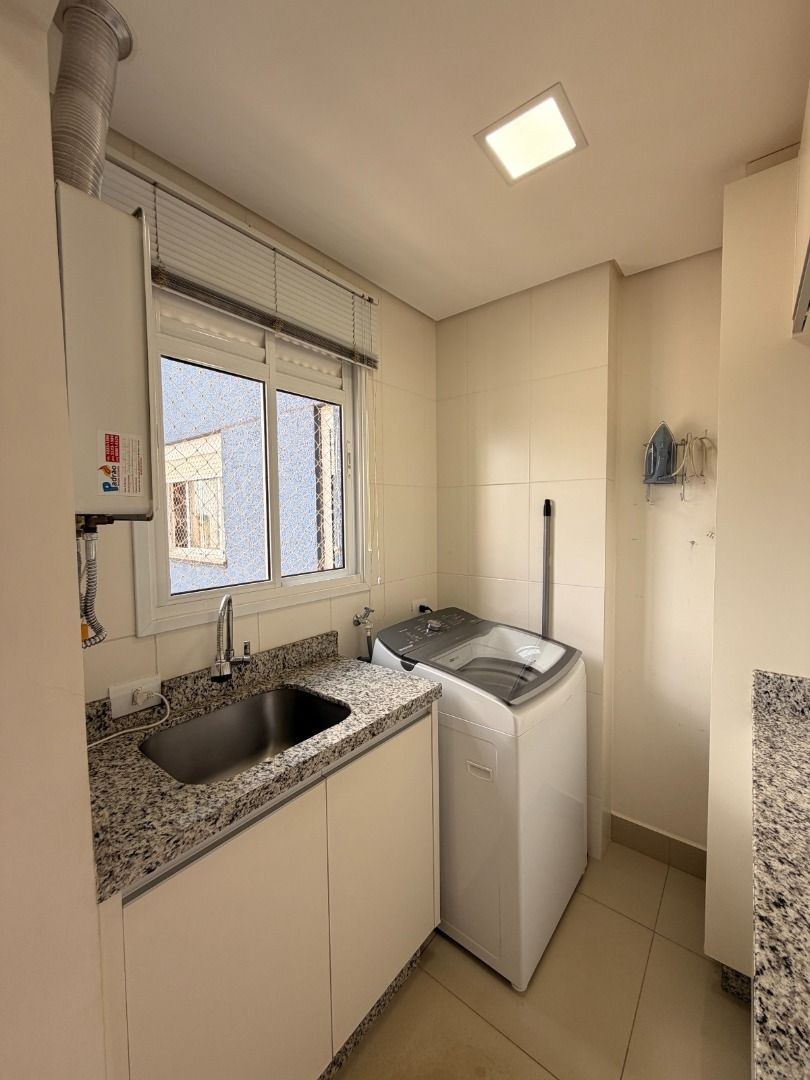Imagens do imóveis Apartamento Mobiliado em Área Nobre de Cascavel, com suíte  mais 2 Quartos | 3 Vagas de Garagem | 110 m² Privativos e 190 m² total..