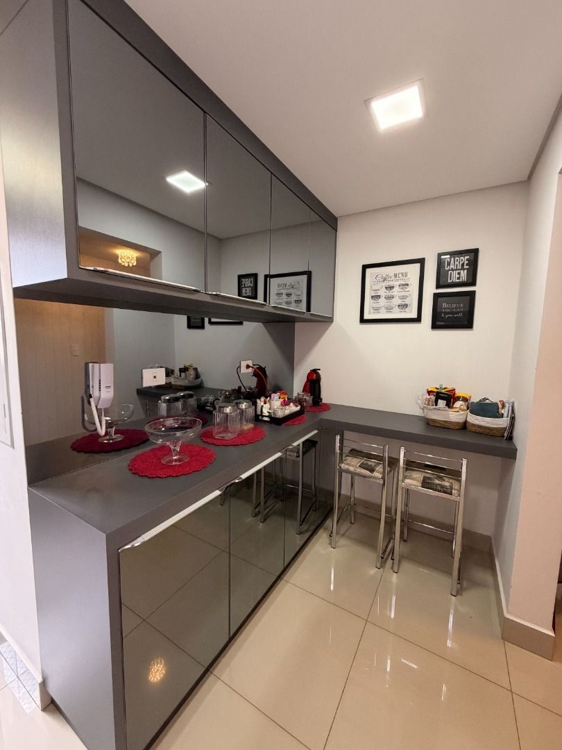 Imagens do imóveis Apartamento Mobiliado em Área Nobre de Cascavel, com suíte  mais 2 Quartos | 3 Vagas de Garagem | 110 m² Privativos e 190 m² total..