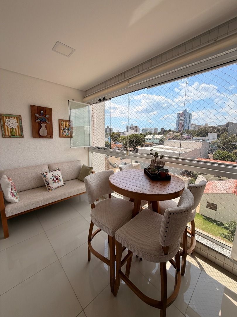 Imagens do imóveis Apartamento Mobiliado em Área Nobre de Cascavel, com suíte  mais 2 Quartos | 3 Vagas de Garagem | 110 m² Privativos e 190 m² total..