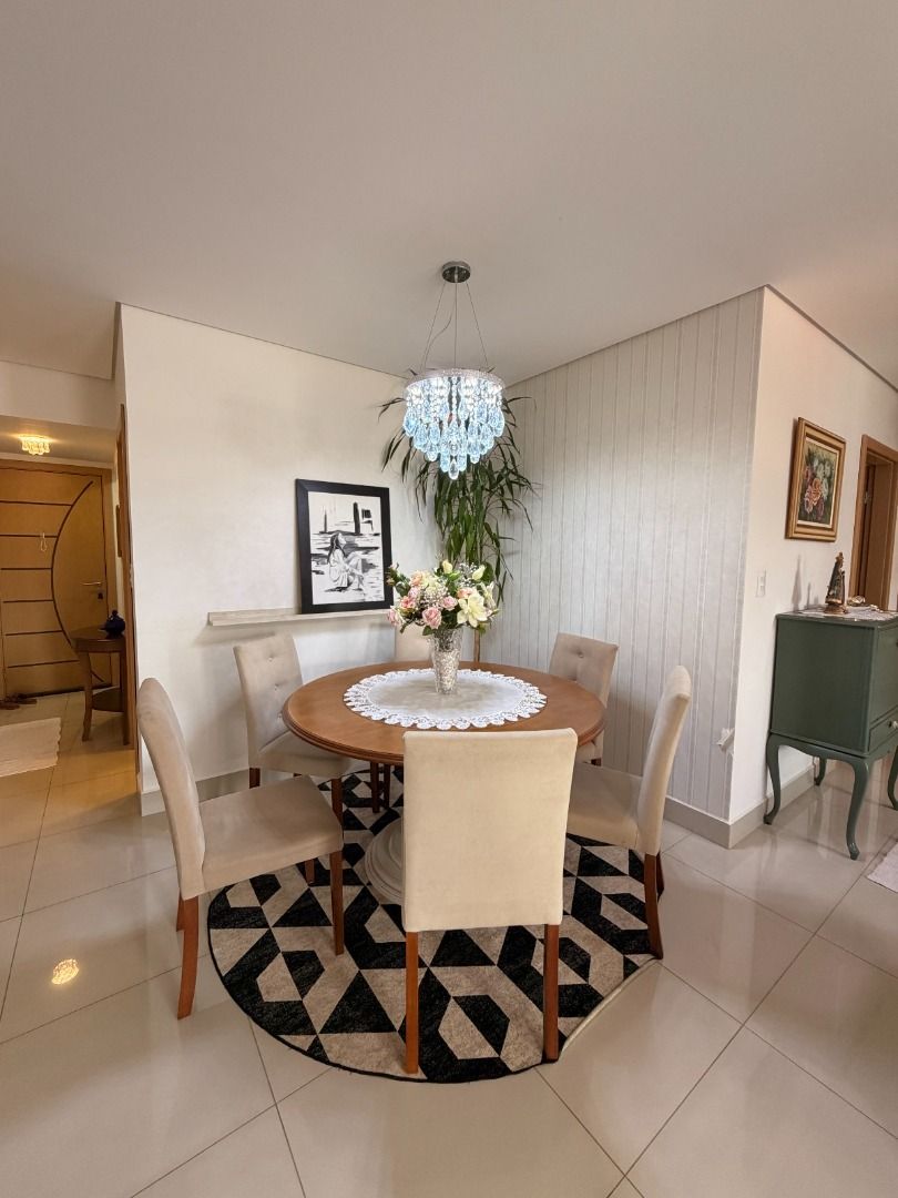 Imagens do imóveis Apartamento Mobiliado em Área Nobre de Cascavel, com suíte  mais 2 Quartos | 3 Vagas de Garagem | 110 m² Privativos e 190 m² total..