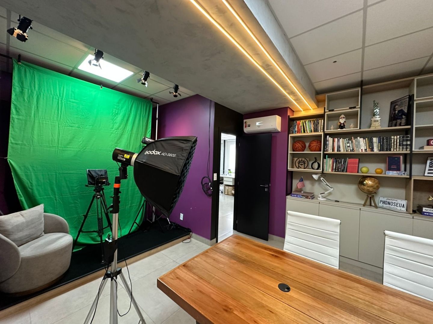Imagens do imóveis SALA PRONTA - CONCEITO EXECUTIVE, COM DUAS VAGAS DE GARAGEM