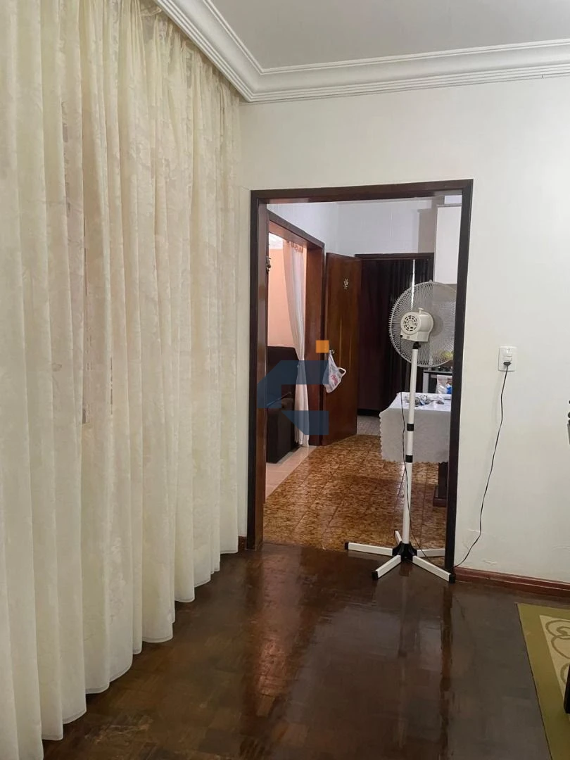 Casa com 4 dormitórios à venda, 230 m² por R$ 1.800.000 - Neva - Cascavel/PR