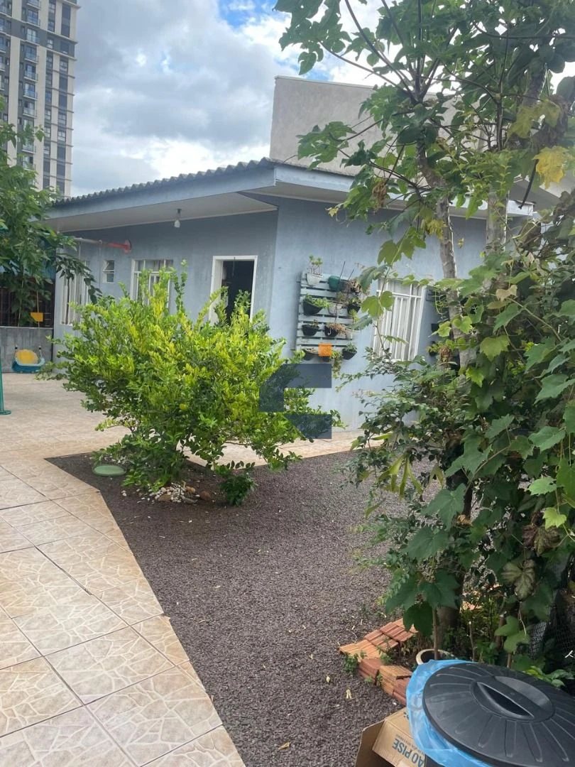 Casa com 4 dormitórios à venda, 230 m² por R$ 1.800.000 - Neva - Cascavel/PR