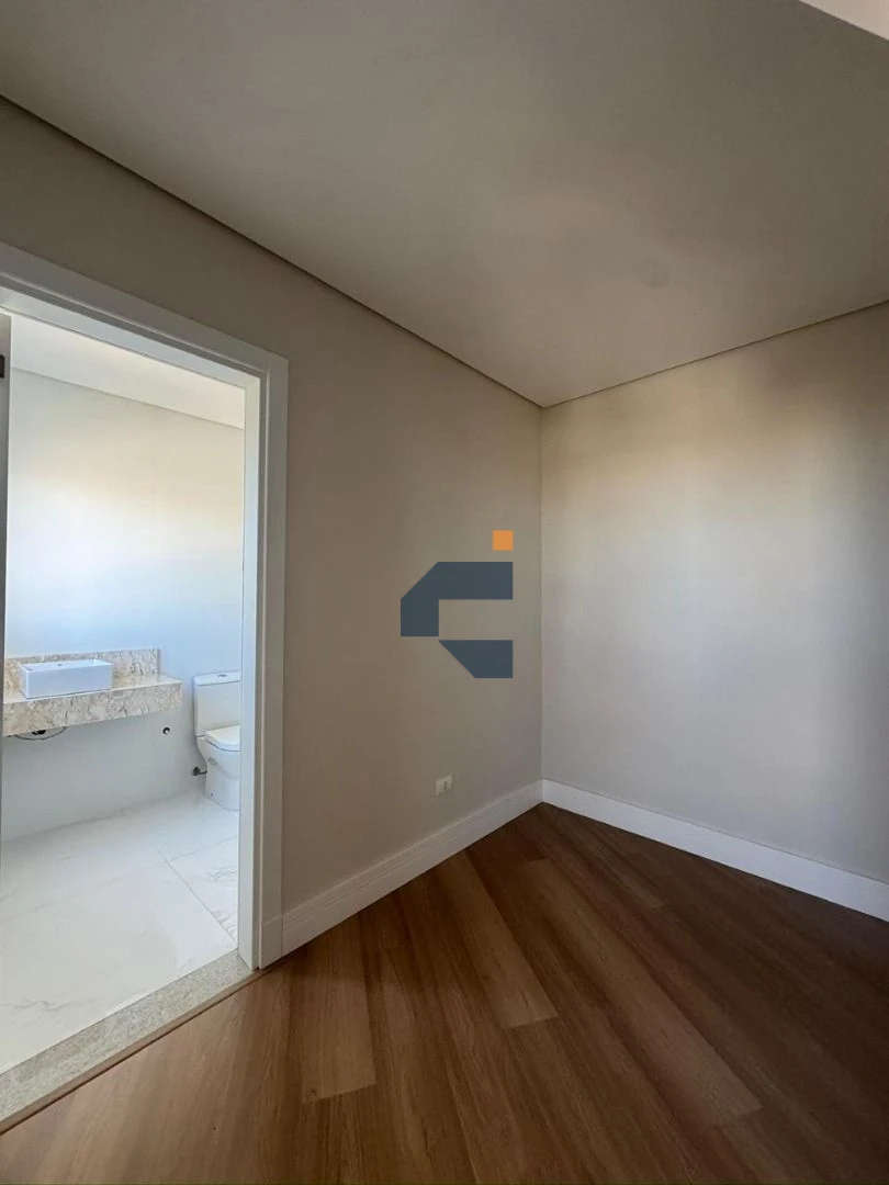 APTO DOS SONHOS, NO COUNTRY COM 4 SUÍTES, 3 VAGAS DE GARAGEM E PISCINA