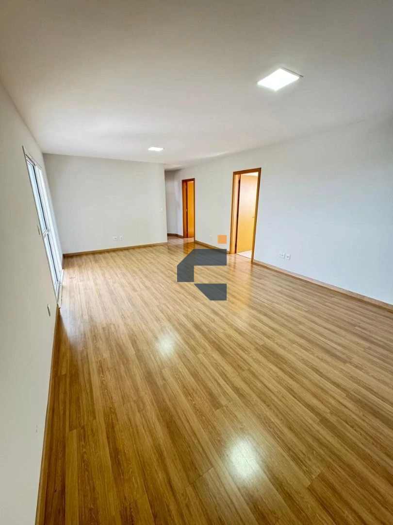 Lindo apartamento com 3 dormitórios à venda, 103 m² por R$ 745.000 - Centro - Cascavel/PR