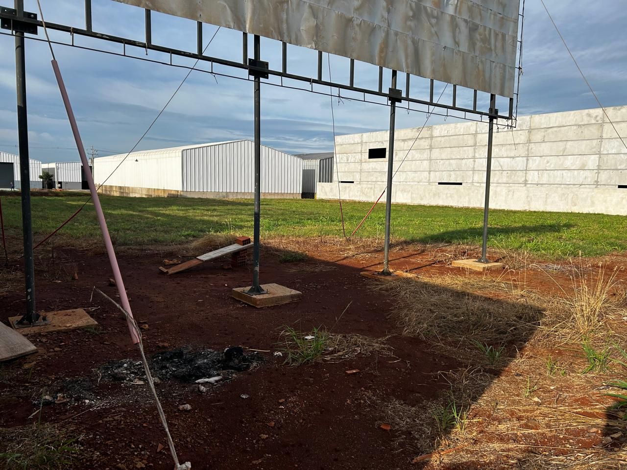 Imagens do imóveis Terreno Comercial no Biopark: 1.000 m² em Localização Premium para Impulsionar Seu Negócio
