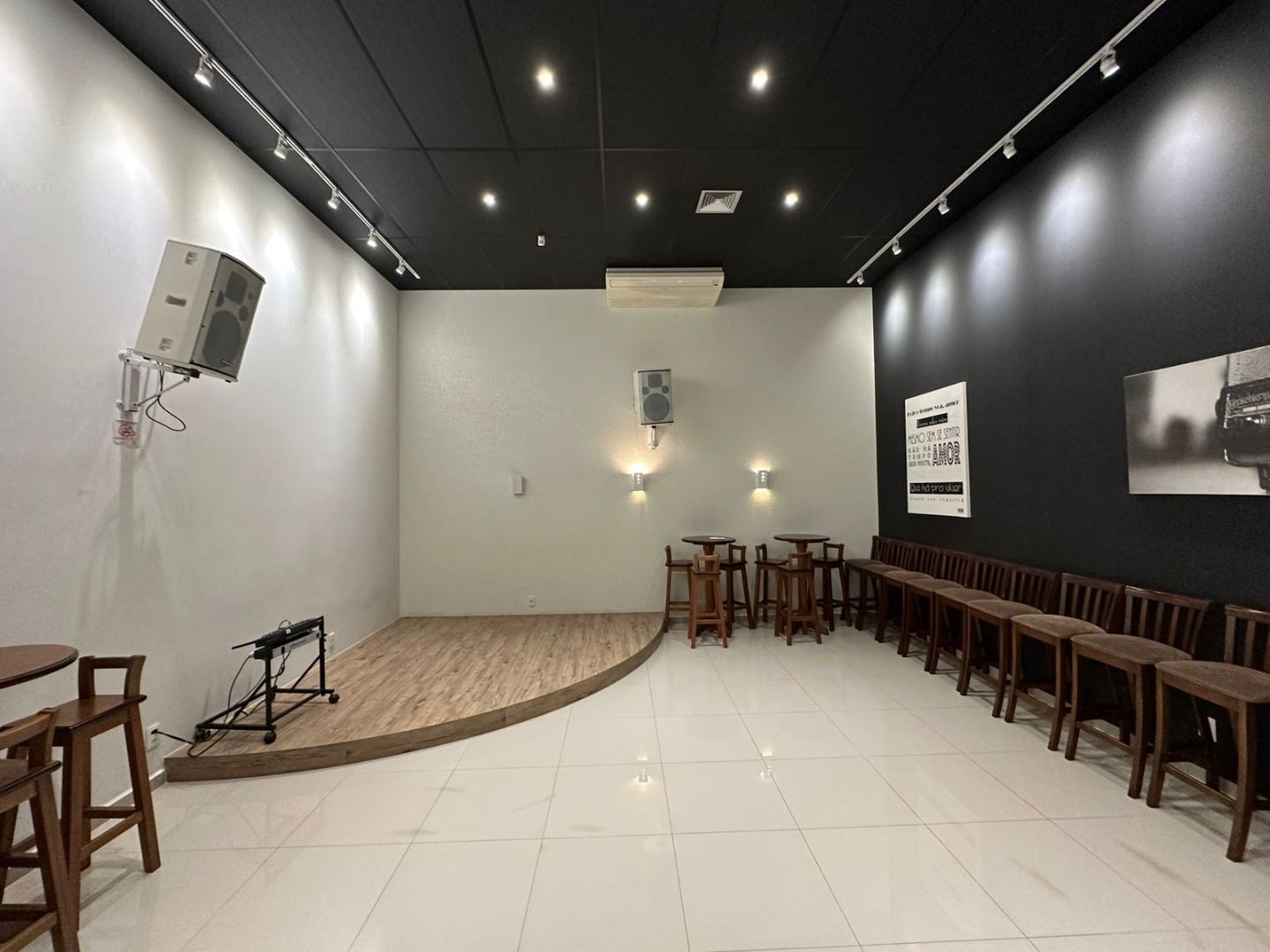 Apartamento com 3 dormitórios à venda, 104 m² por R$ 800.000 - Centro - Cascavel/PR