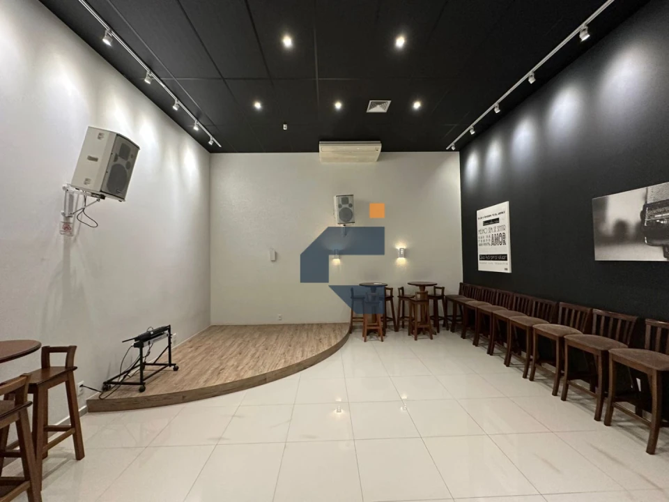 Apartamento com 3 dormitórios à venda, 104 m² por R$ 800.000 - Centro - Cascavel/PR