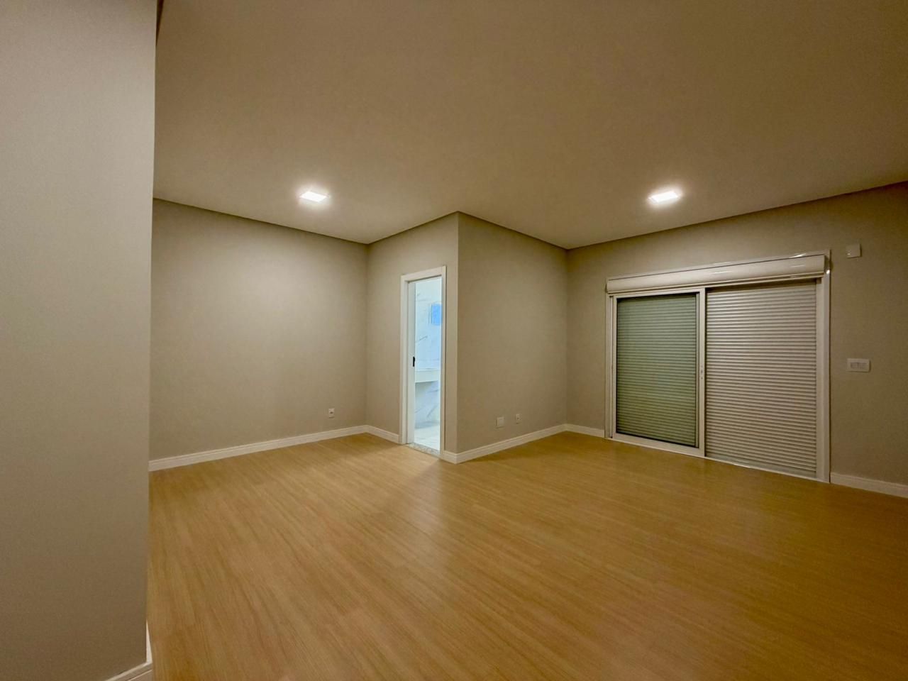 Imagens do imóveis Sobrado com 3 dormitórios à venda, 153 m² por R$ 920.000 - Tropical IV - Cascavel/PR