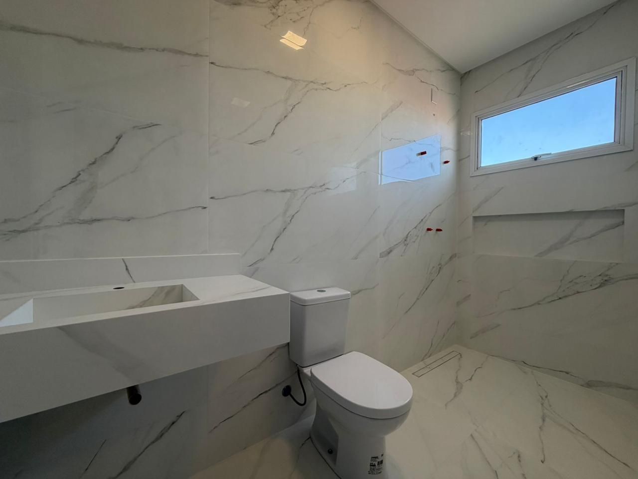 Imagens do imóveis Sobrado com 3 dormitórios à venda, 153 m² por R$ 920.000 - Tropical IV - Cascavel/PR