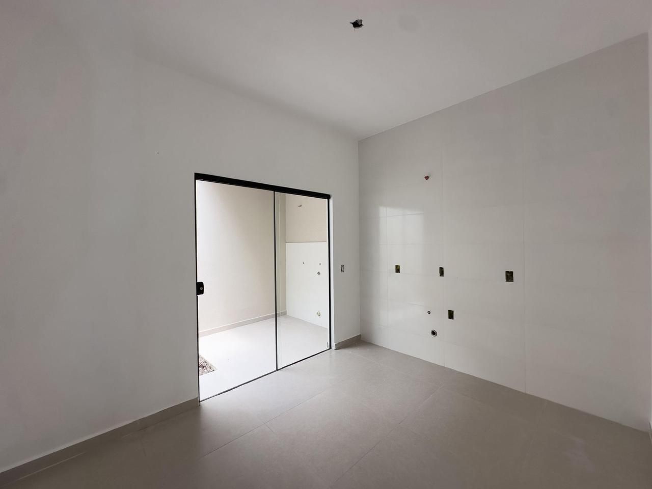 Imagens do imóveis Casa com 2 dormitórios à venda, 53 m² por R$ 300.000 - Loteamento Madrid - Cascavel/PR