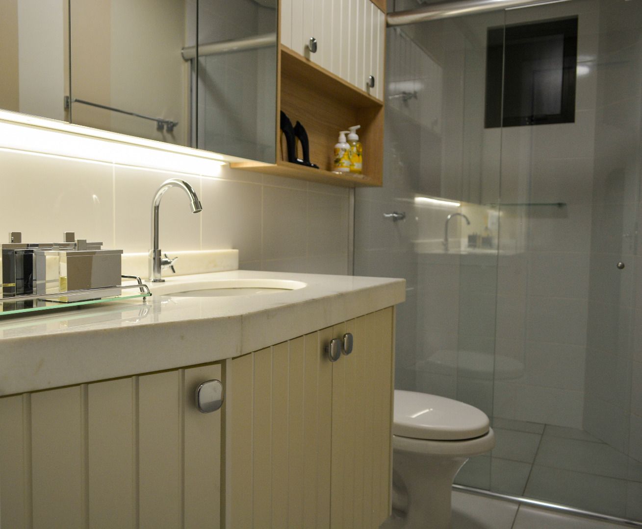 Apartamento com 2 dormitórios à venda, 61 m² por R$ 314.000,00 - Pioneiros Catarinenses - Cascavel/PR