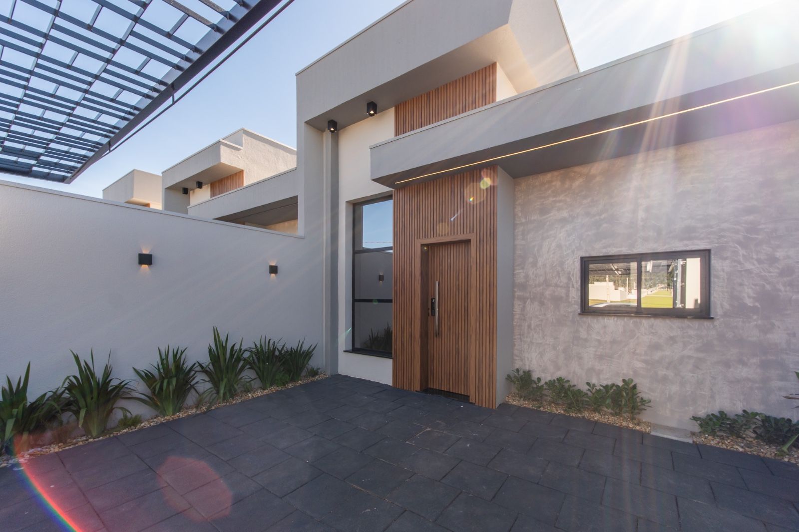 Imagens do imóveis Casa com 3 dormitórios à venda, 71 m² por R$ 527.000,00 - Tropical 4 - Cascavel/PR