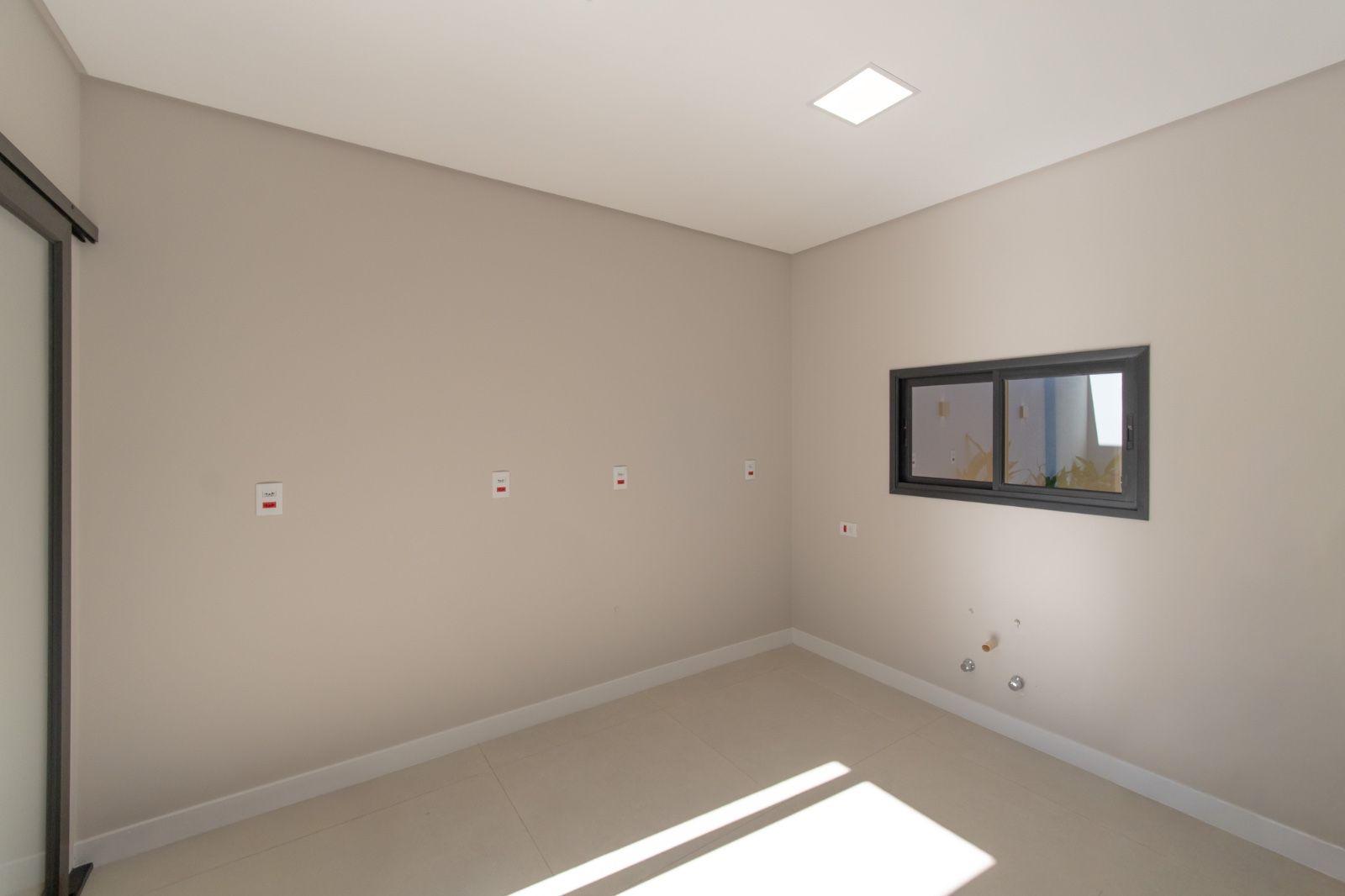 Imagens do imóveis Casa com 3 dormitórios à venda, 71 m² por R$ 527.000,00 - Tropical 4 - Cascavel/PR