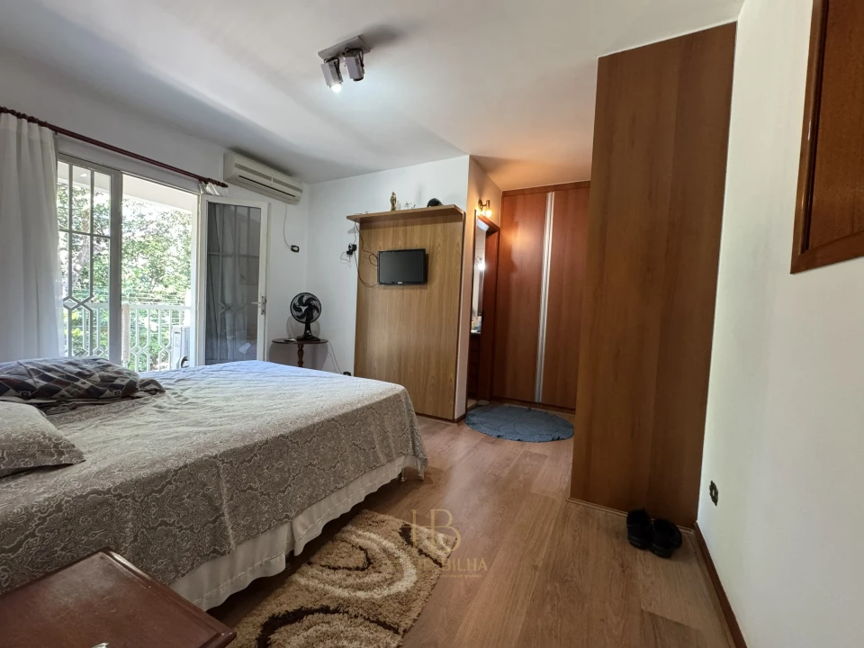 Imagens do imóveis Casa à Venda em Londrina no Jardim Champagnat, Região Oeste de Londrina