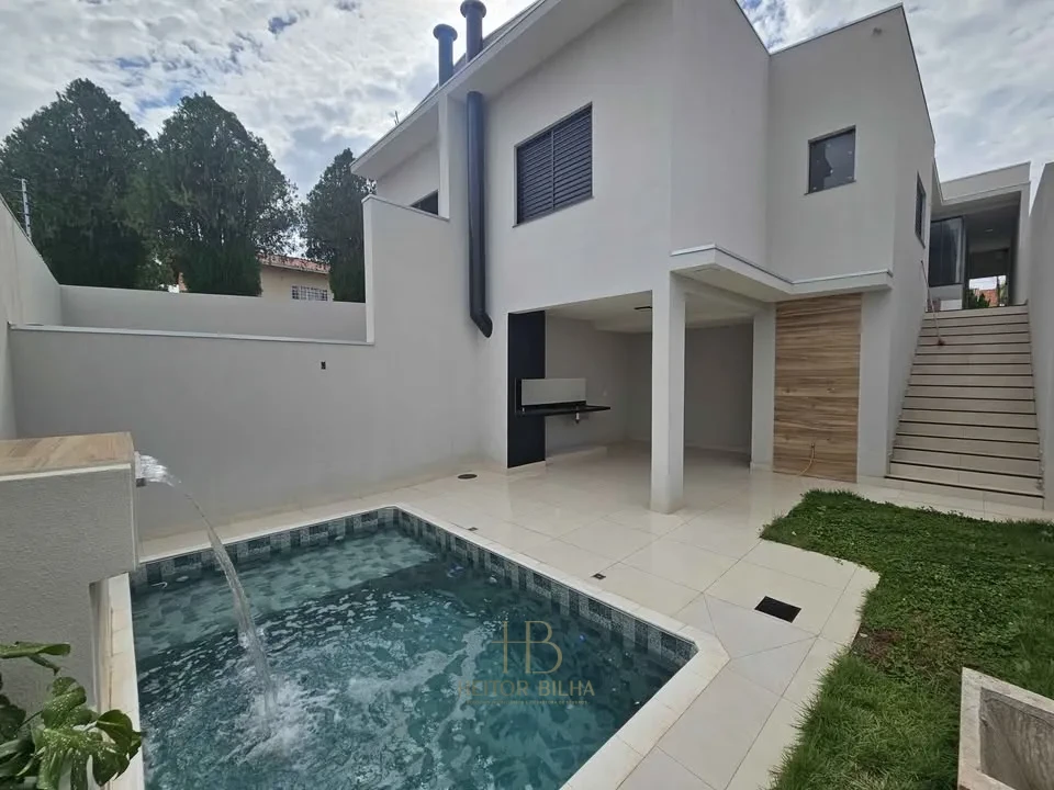 Imagens do imóveis Casa com Piscina no Aeroporto