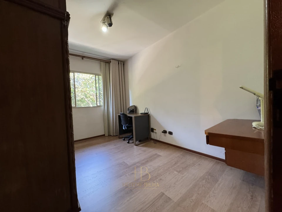 Imagens do imóveis Casa à Venda em Londrina no Jardim Champagnat, Região Oeste de Londrina