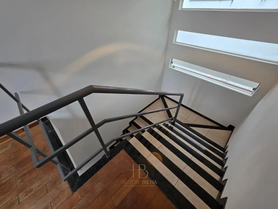 Imagens do imóveis Triplex à venda no Jardim Andrade