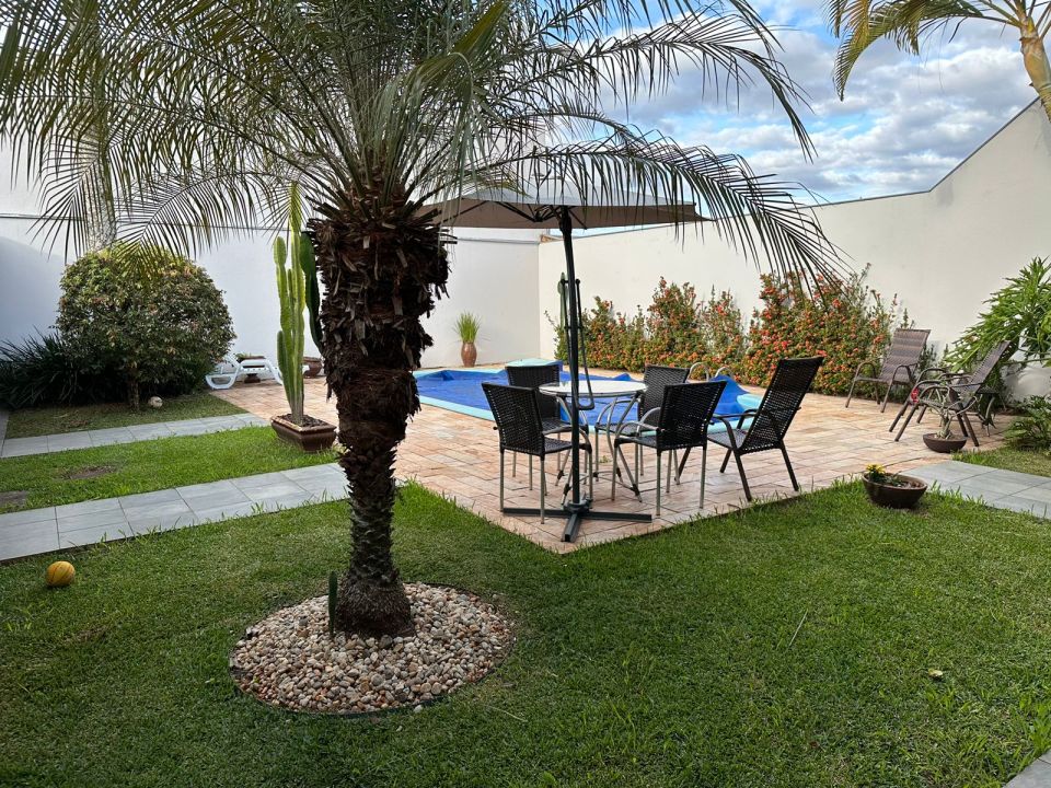 Imagens do imóveis Espetacular Casa no bairro Mediterrâneo - Imperdível!
