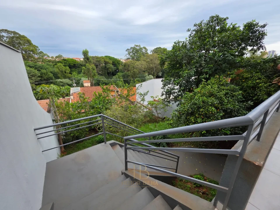 Imagens do imóveis Triplex à venda no Jardim Andrade