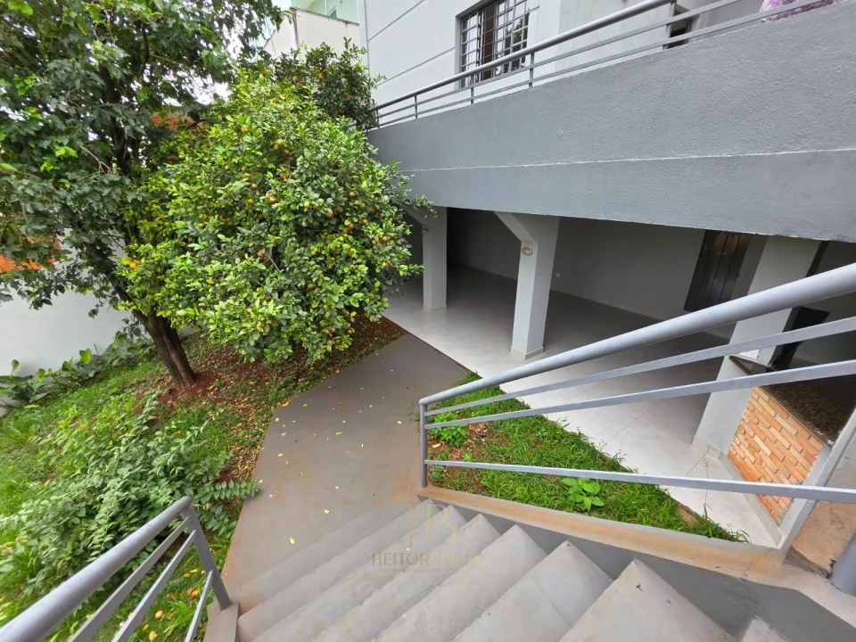 Imagens do imóveis Triplex à venda no Jardim Andrade