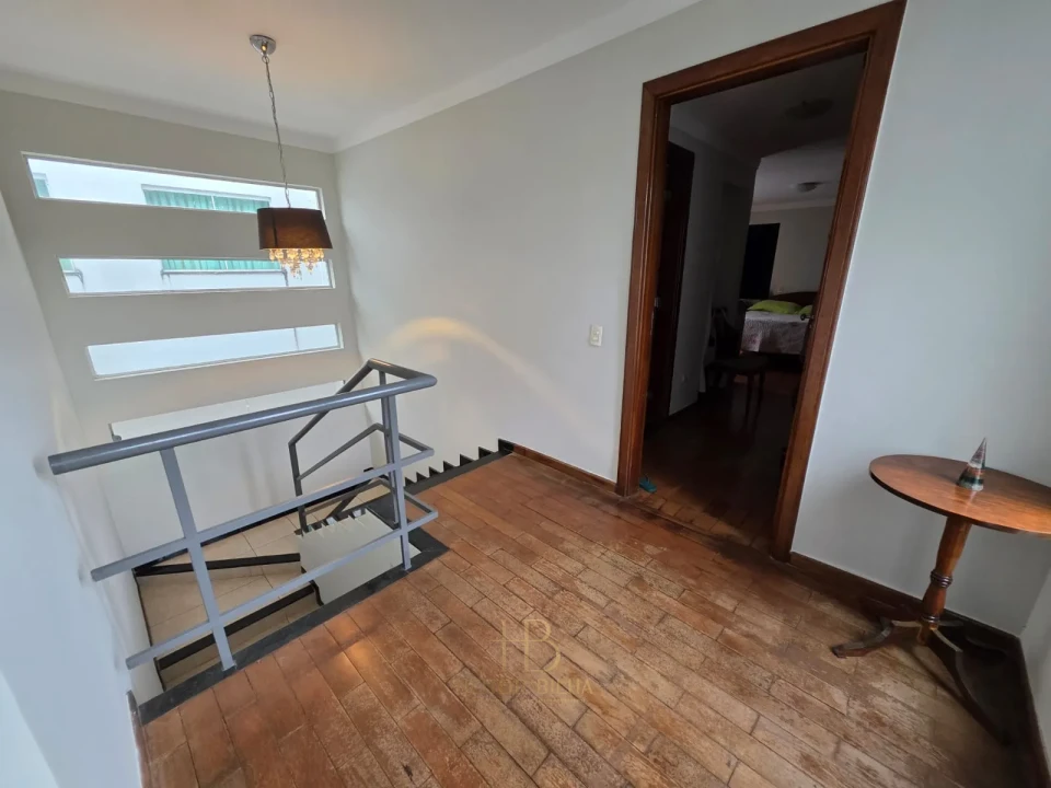 Imagens do imóveis Triplex à venda no Jardim Andrade
