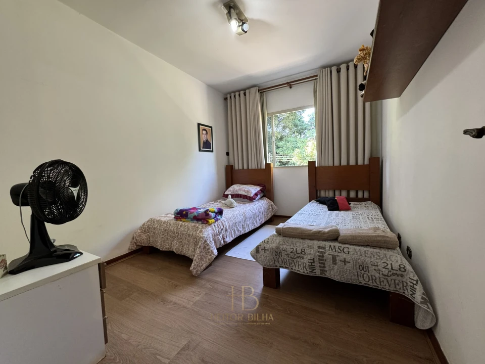 Imagens do imóveis Casa à Venda em Londrina no Jardim Champagnat, Região Oeste de Londrina
